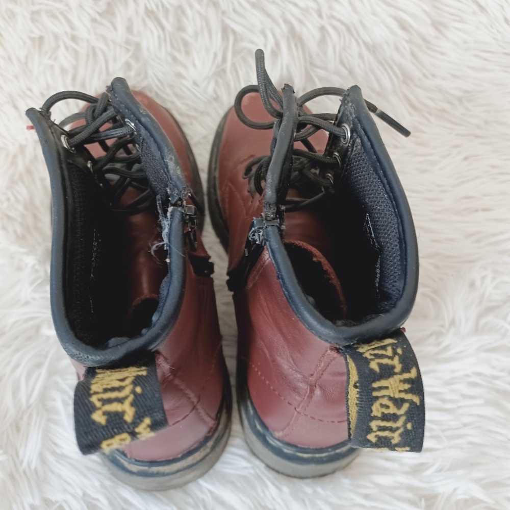 Dr. Martens Delaney Boots , Youth Sz.3 - Picture 5 of 9